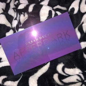 Urban Decay Makeup - Urban Decay Afterdark Palette Urban Decay Makeup - Urban Decay Afterdark Palette